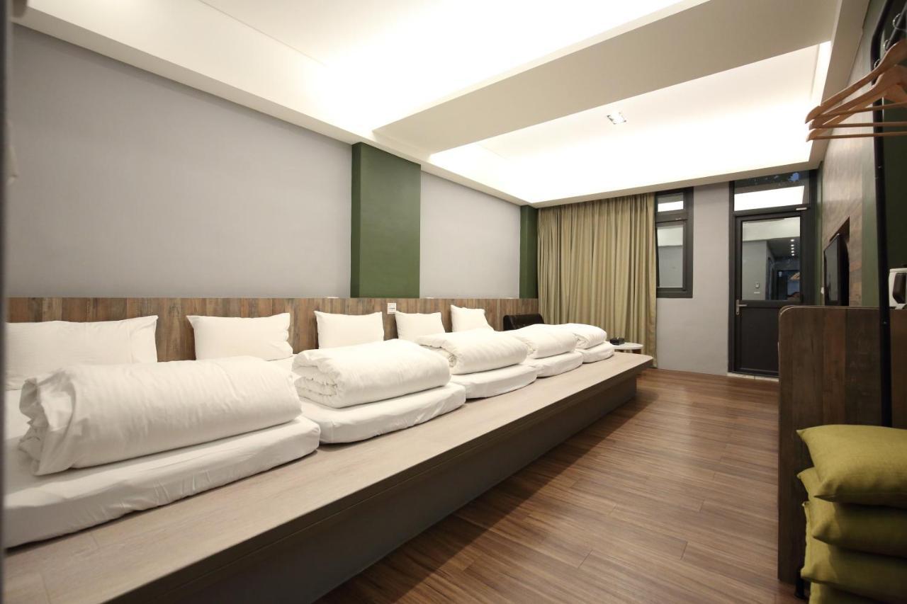 Pin House Apartment Hualien City Exterior photo