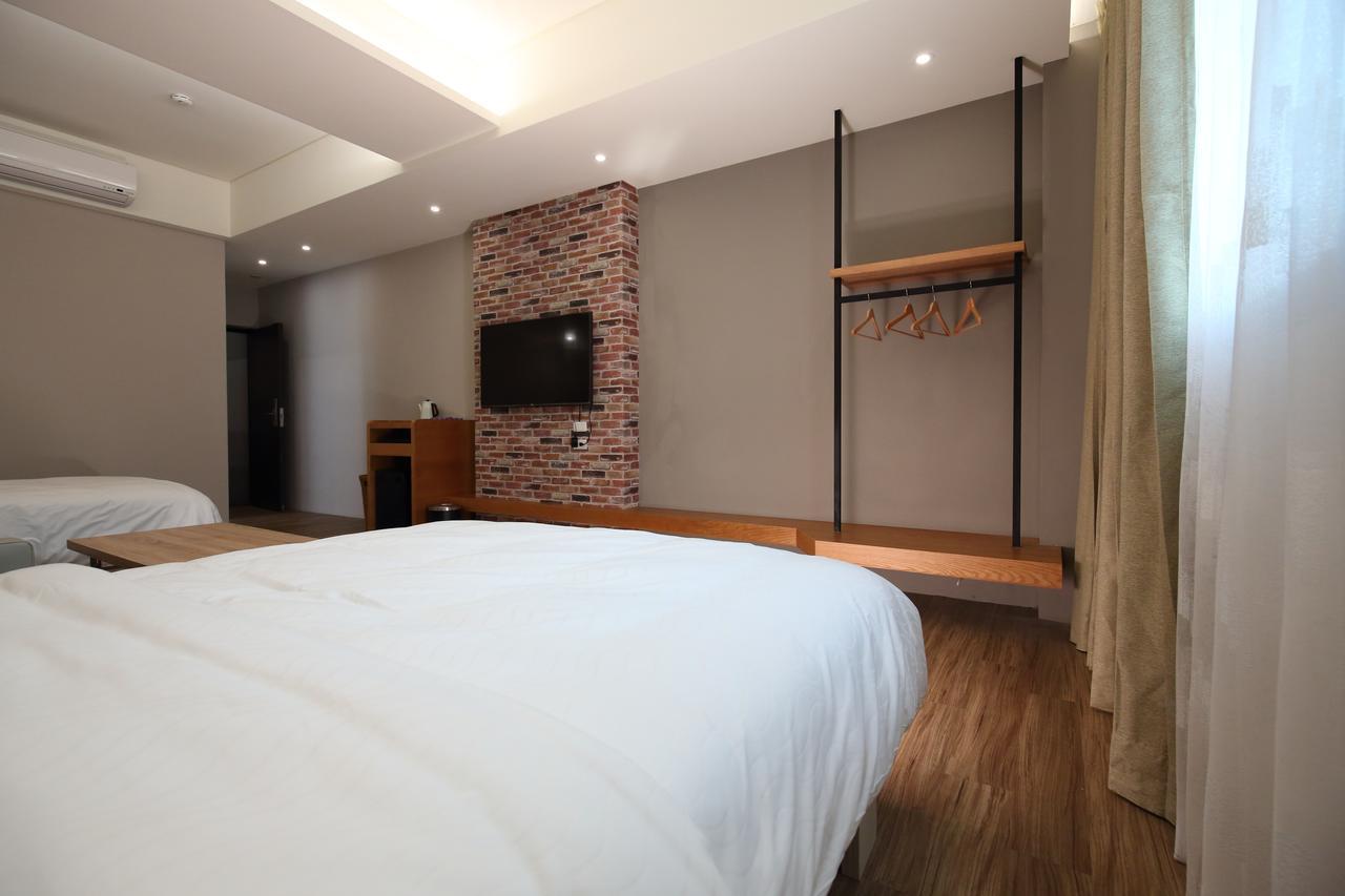 Pin House Apartment Hualien City Exterior photo